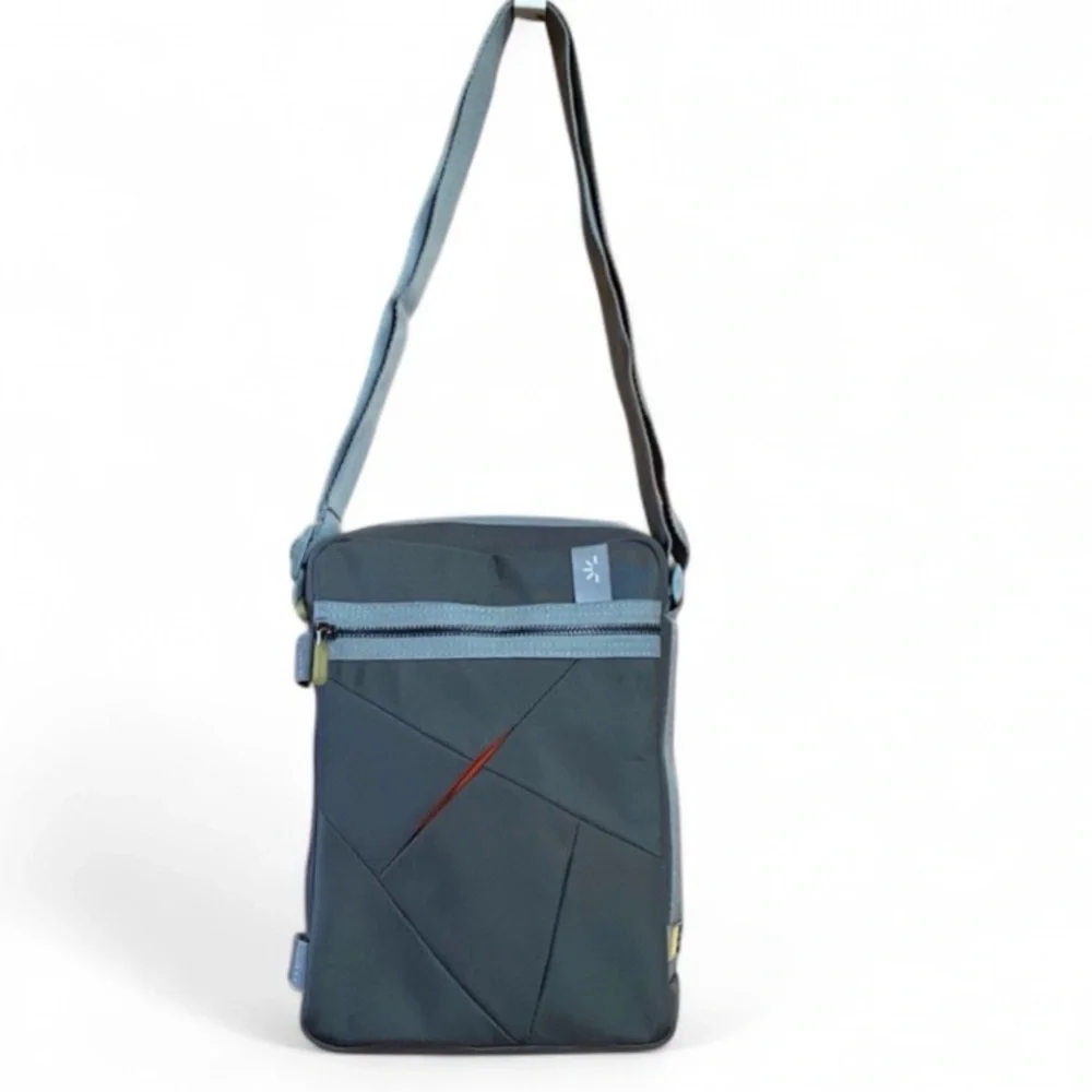 Case Logic Gray 8x10 Tablet Crossbody Bag iPad Sleeve Tech Organize Shoulder Bag